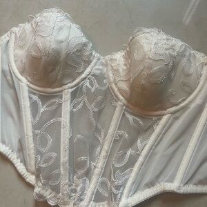 Fleur De Mal Elegant White Lace Bustier
